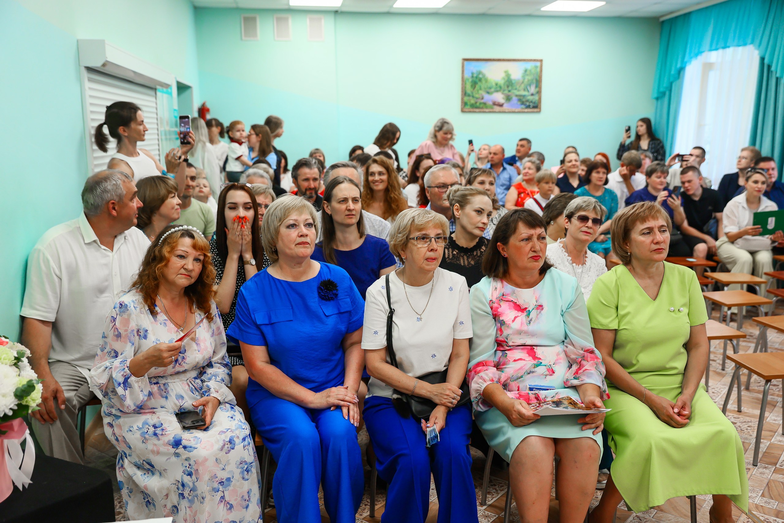 Выпускной 9 А, кадр 1