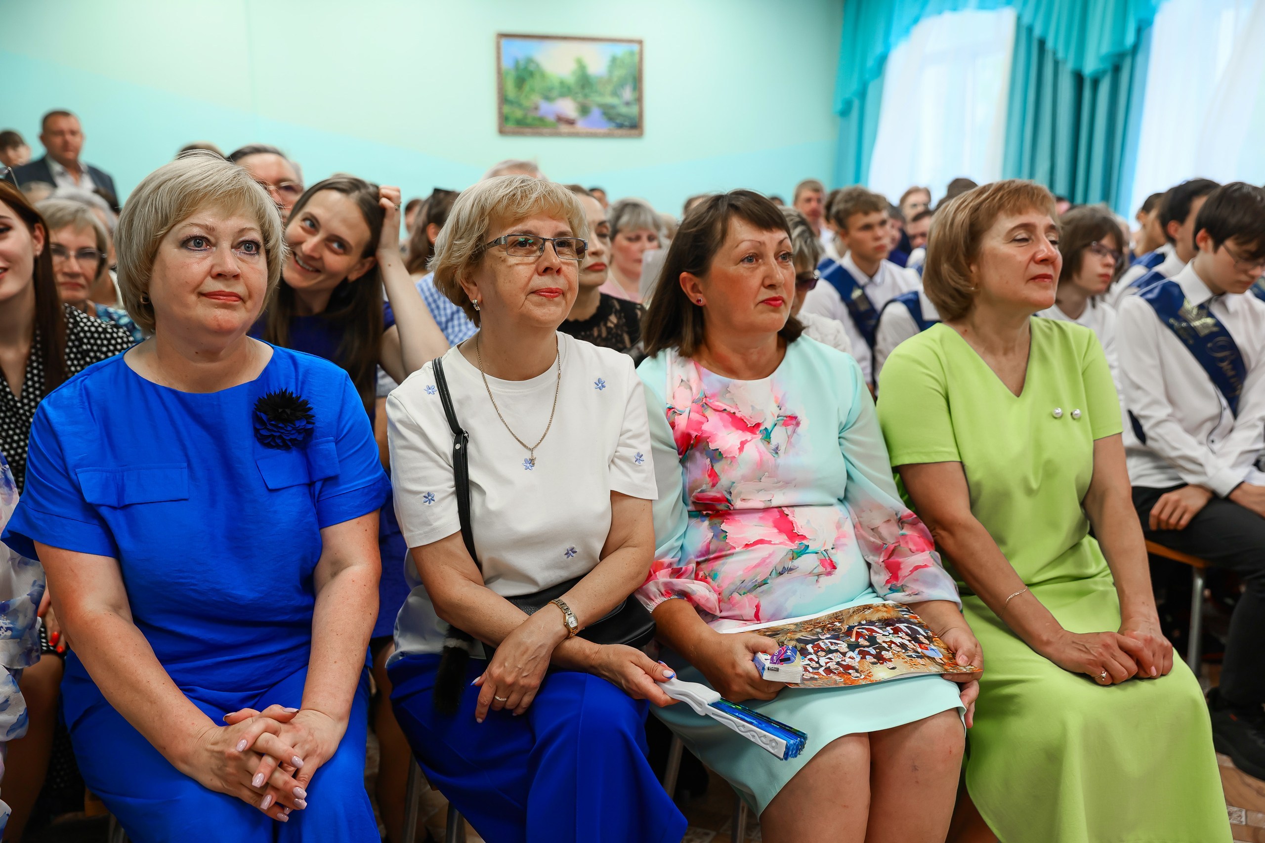Выпускной 9 А, кадр 25