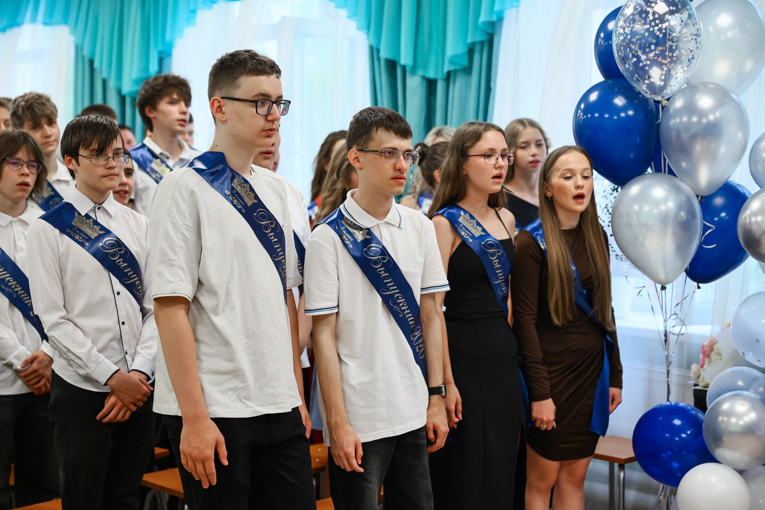 Выпускной 9 А, кадр 31
