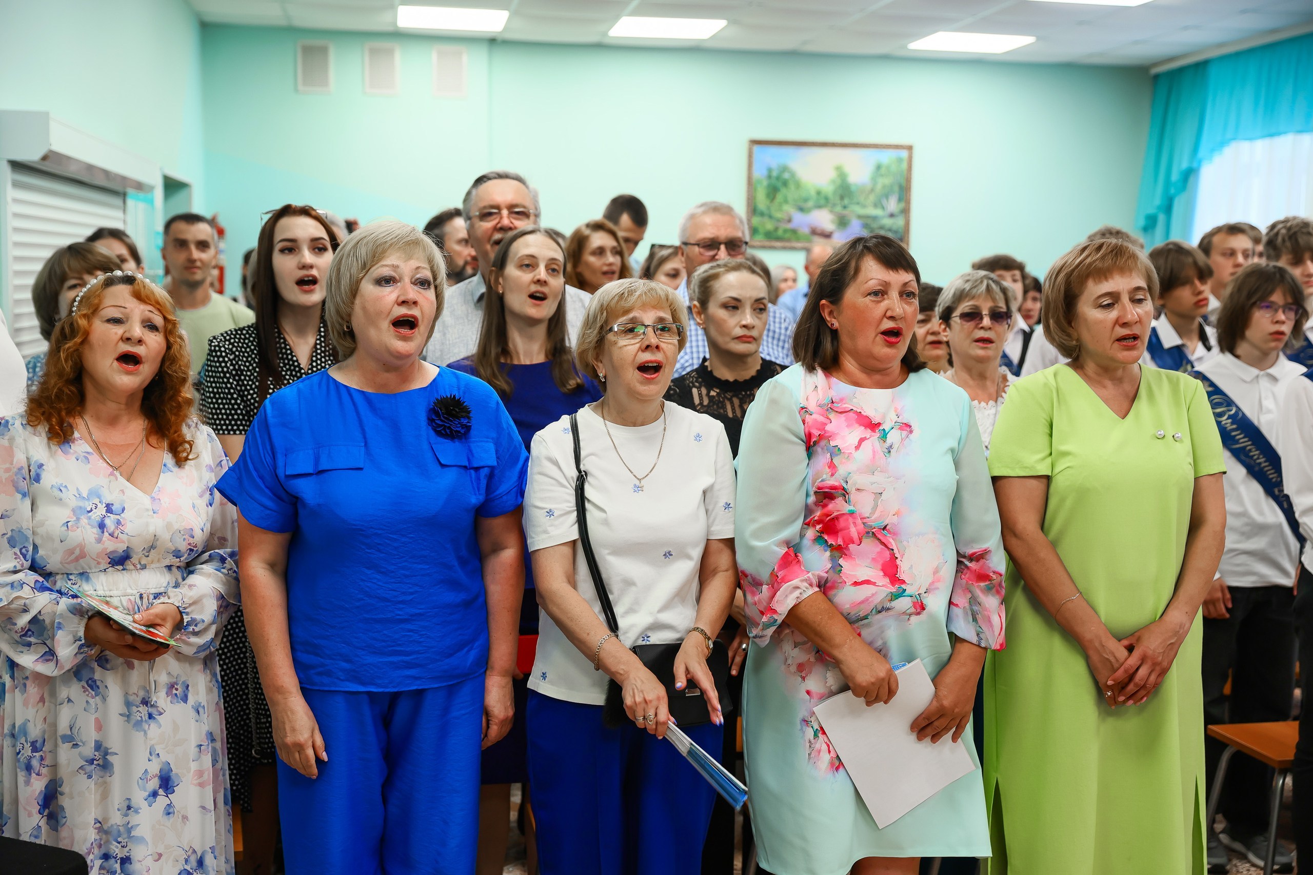 Выпускной 9 А, кадр 33
